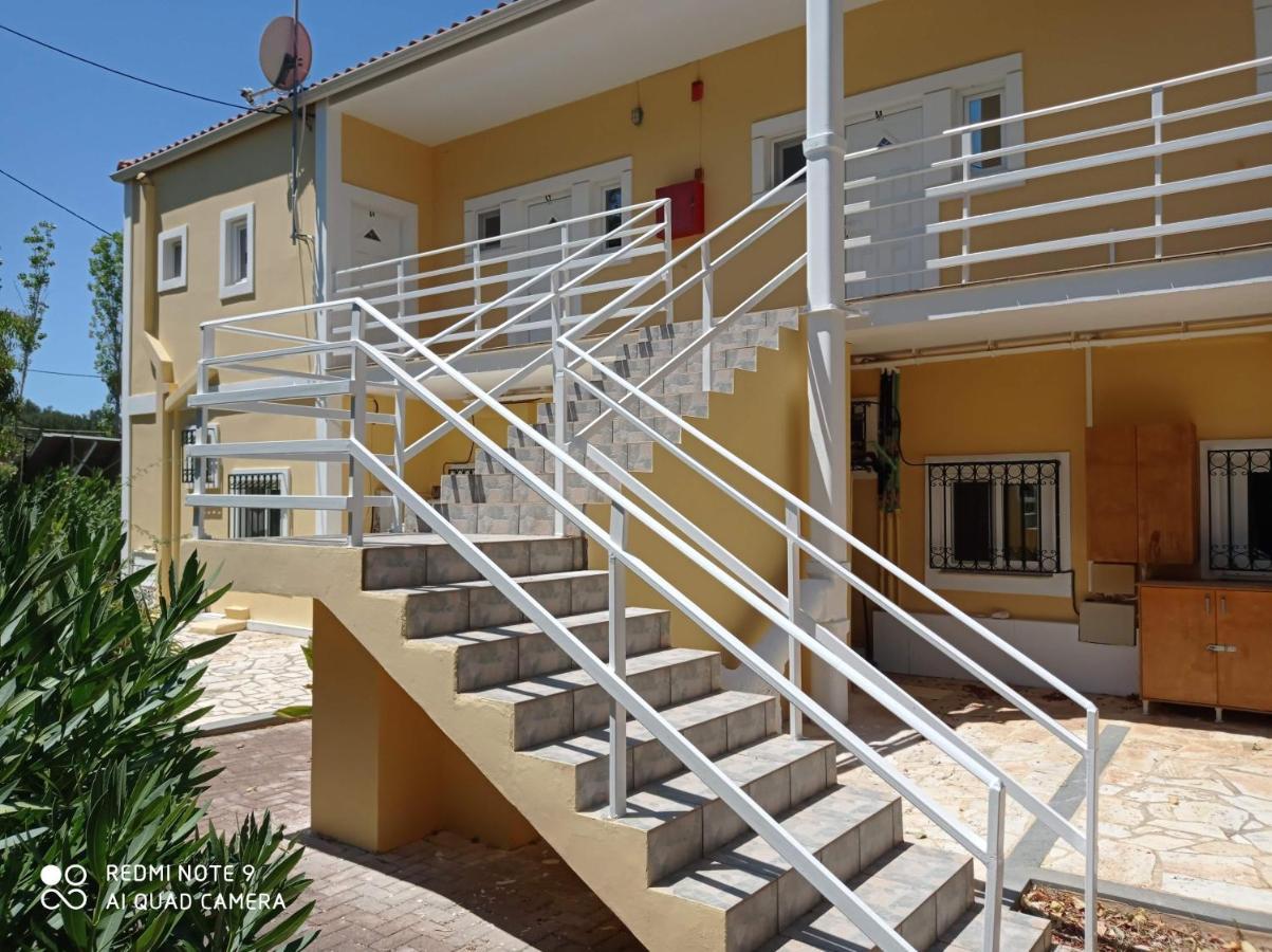 Summer Garden Αpartments & Studios Argostoli  Exterior foto